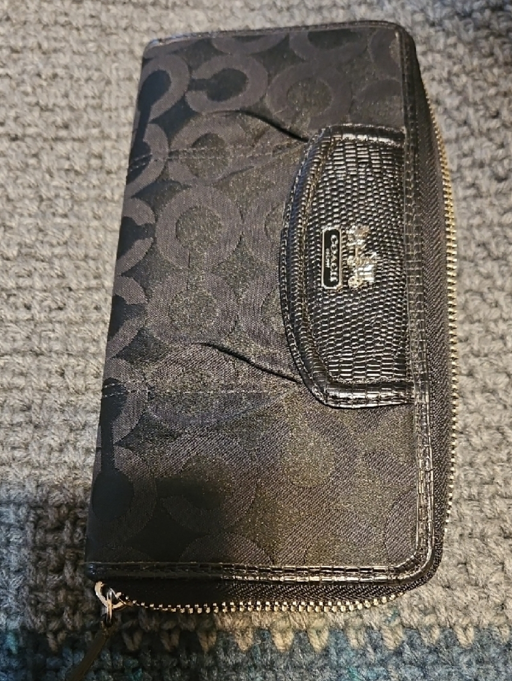 Coach Black Signature Jacquard Continental Wallet with Patent Trim - Picture 7 of 7
